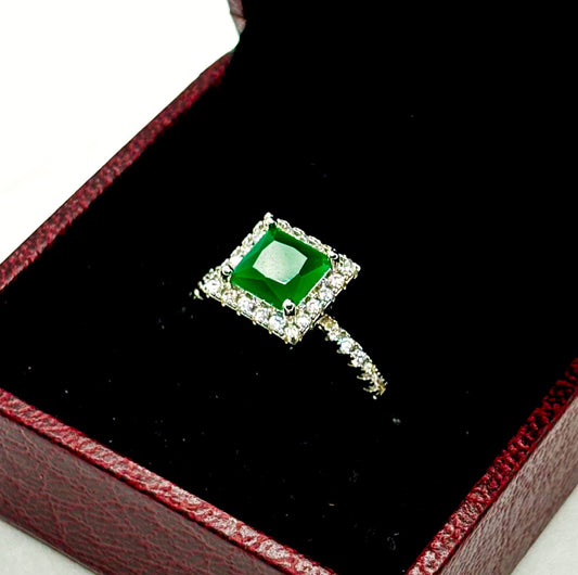 ELEGANT DESIGN SILVER PLATED RING