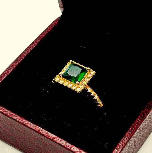 ELEGANT DESIGN SQUARE GOLD PLATED RING