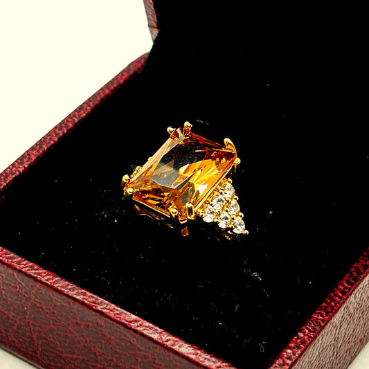 ELEGANT CRYSTAL STONE GOLD PLATED RING