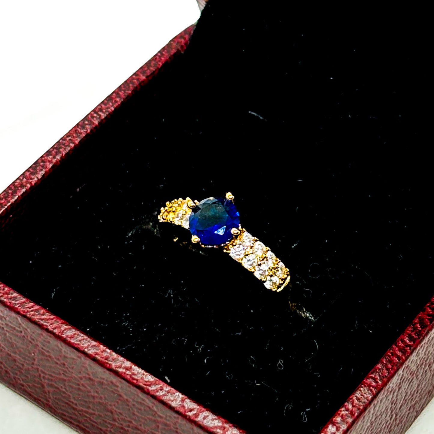 ELEGANT DESIGN GOLD PLATED RING