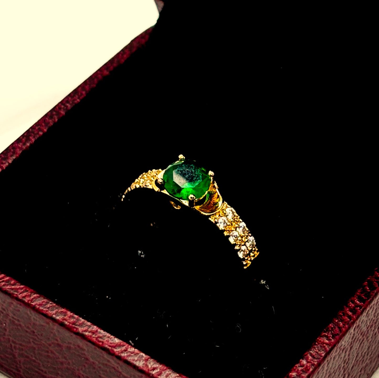 ELEGANT DESIGN GOLD PLATED RING