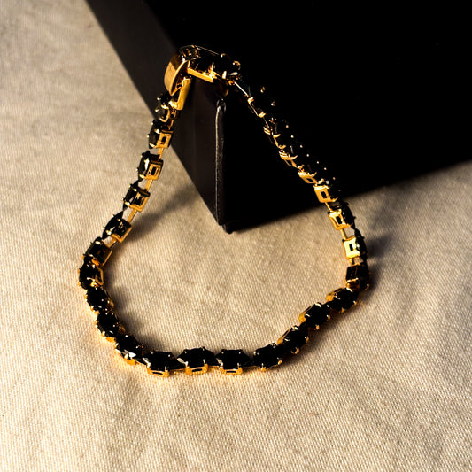 MINIMAL GOLD & BLACK BRACELET