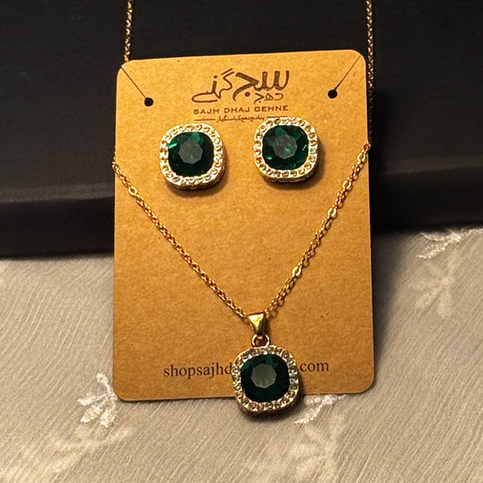 REGAL EMERALD ENVY NECKLACE SET