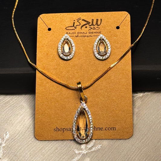 LUSTRE LUXE GOLD & CRYSTAL NECKLACE SET