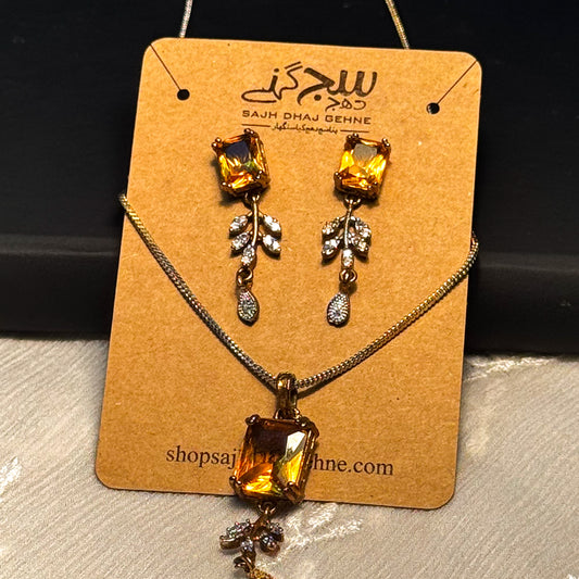 GOLDEN EDGE NECKLACE & EARRING SET