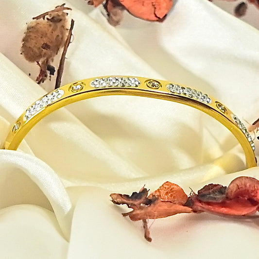 GOLD PLATED STATEMENT BRACELET/KARA